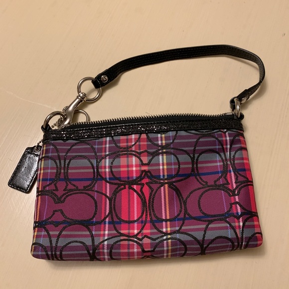 Coach Wristlet - Picture 4 of 4